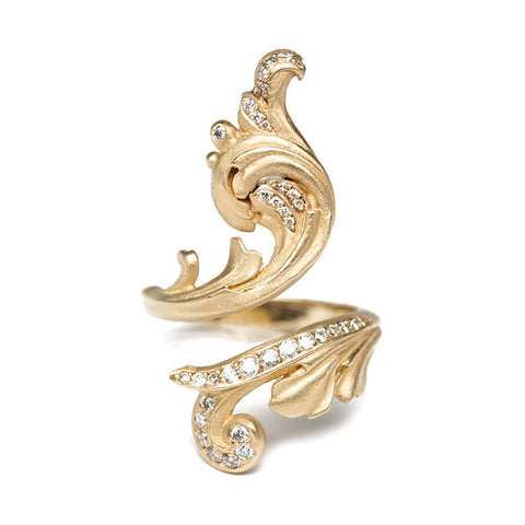 Signature Scroll Gold Ring with Diamonds