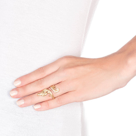 Signature Scroll Gold Ring with Diamonds